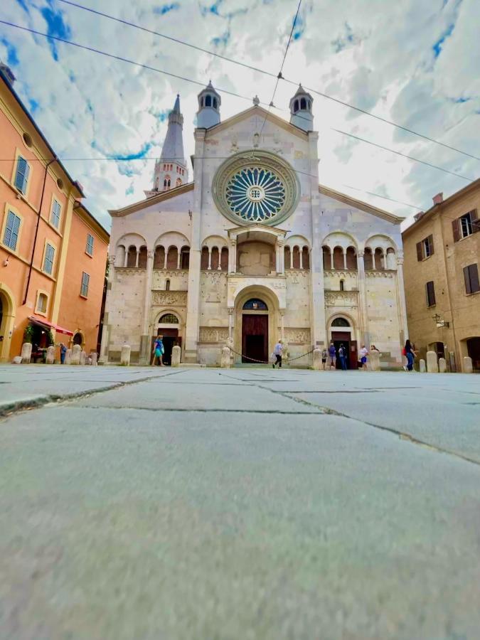 Апартаменты Duomo 12 Модена Экстерьер фото